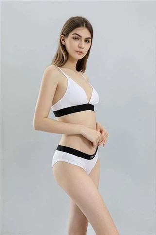 Bralette Berusuk Ukuran Plus